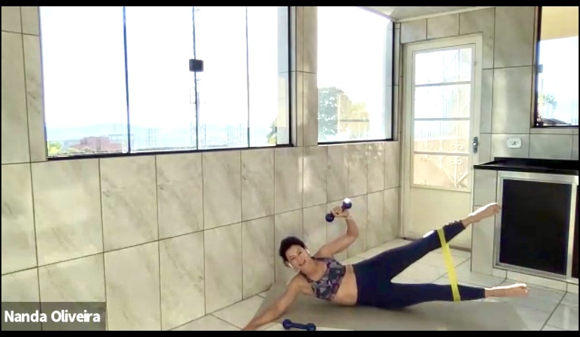 45 Minutes | StretchBarre